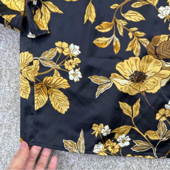 Zac & Rachel Black with Beige Floral Top size 2X - Picture 6 of 14